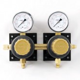 CO2 SECONDARY SOFT DRINK REGULATOR 2P2P 1/4MFL IN/OUT WITH CHECK 100# GAUGES GLIDE BRACKETS